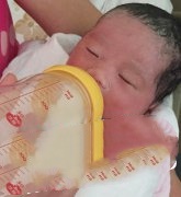 李先生今年30岁，宝宝来得不算晚但也是不易